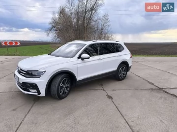 Авто Volkswagen Tiguan 2019 № 7762964