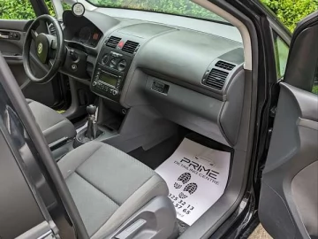 Авто Volkswagen Touran 2006 № 7763300