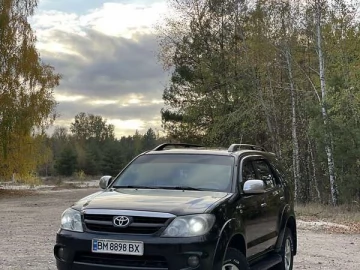 Авто Toyota Fortuner 2005 № 7763410
