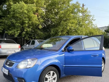 Авто KIA Rio 2010 № 7763471