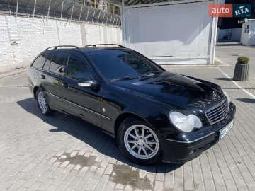 Авто Mercedes C-Class 2002 № 7763479