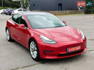 Авто Tesla Model 3 2018 № 7763536