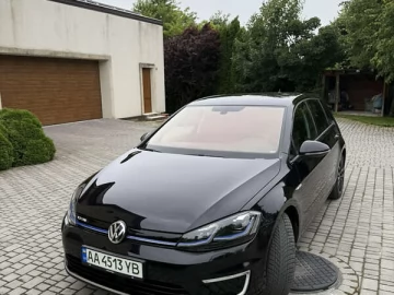 Авто Volkswagen E-Golf 2017 № 7764081
