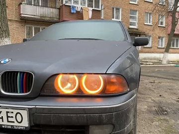 Авто BMW 5 Series 2000 № 7764438