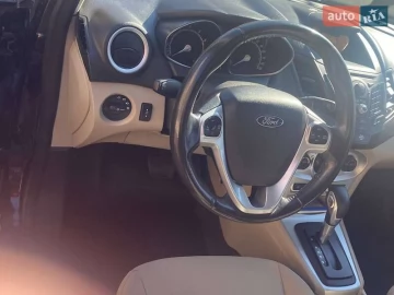 Авто Ford Fiesta 2013 № 7764513