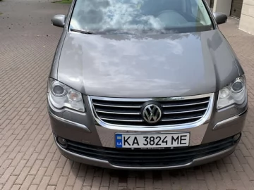 Авто Volkswagen Touran 2007 № 7764808