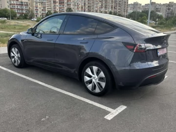 Авто Tesla Model Y 2023 № 7764952