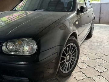 Авто Volkswagen Golf 2002 № 7765027