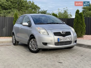 Авто Toyota Yaris 2007 № 7765314