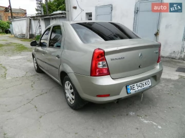 Авто Renault Logan 2011 № 7765380