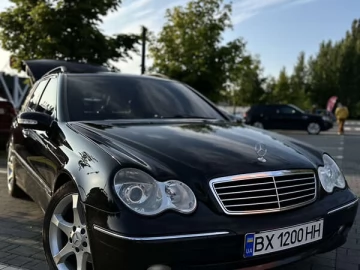 Авто Mercedes C-Class 2002 № 7765395