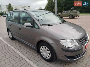 Авто Volkswagen Touran 2007 № 7765590