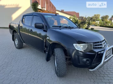 Авто Mitsubishi L 200 2010 № 7765619