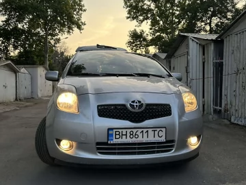Авто Toyota Yaris 2006 № 7765697