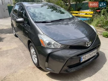 Авто Toyota Prius V 2015 № 7765764