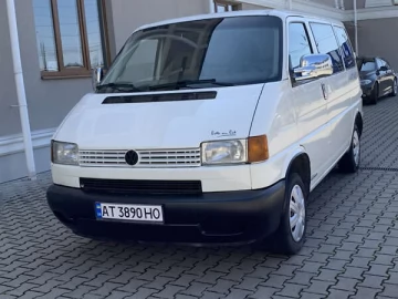Авто Volkswagen Transporter 2000 № 7765854