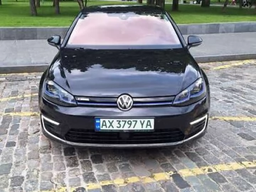Авто Volkswagen E-Golf 2018 № 7766059