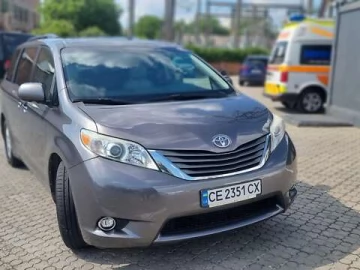 Авто Toyota Sienna 2011 № 7766246