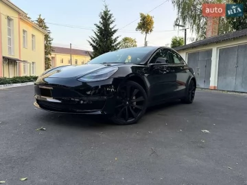 Авто Tesla Model 3 2018 № 7766266