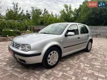 Авто Volkswagen Golf 2001 № 7766321