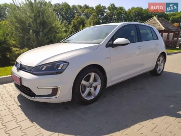 Авто Volkswagen E-Golf 2014 № 7766369