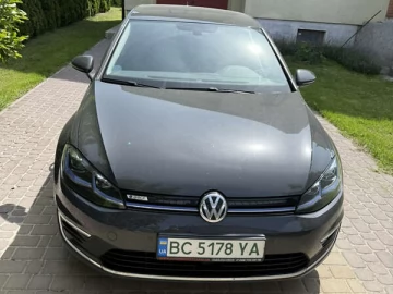 Авто Volkswagen E-Golf 2020 № 7766423