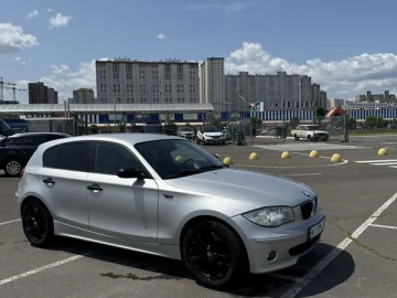 Авто BMW 1 Series 2005 № 7767072