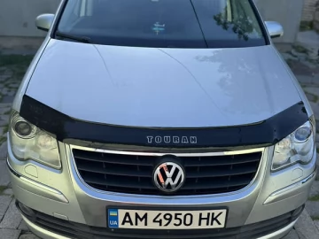 Авто Volkswagen Touran 2010 № 7767446