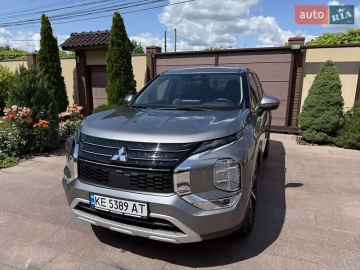 Авто Mitsubishi Outlander 2022 № 7767602