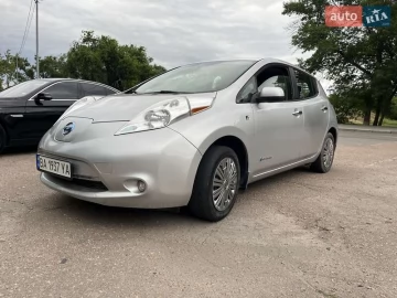 Авто Nissan Leaf 2014 № 7768111