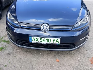 Авто Volkswagen E-Golf 2015 № 7768192