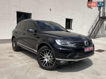 Авто Volkswagen Touareg 2015 № 7768313