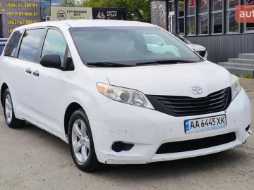 Авто Toyota Sienna 2004 № 7768403