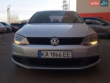Авто Volkswagen Jetta 2012 № 7768462
