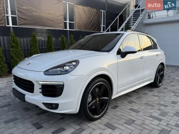 Авто Porsche Cayenne 2016 № 7768558