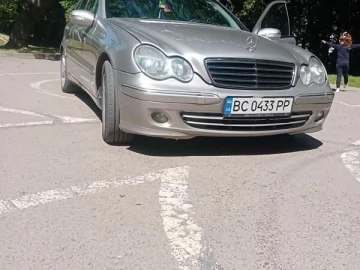 Авто Mercedes C-Class 2004 № 7768622