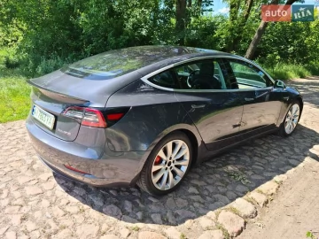 Авто Tesla Model 3 2018 № 7768706