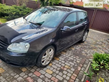 Авто Volkswagen Golf 2005 № 7768796