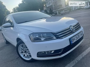 Авто Volkswagen Passat 2012 № 7768899