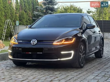 Авто Volkswagen E-Golf 2018 № 7769138