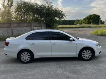Авто Volkswagen Jetta 2013 № 7769370