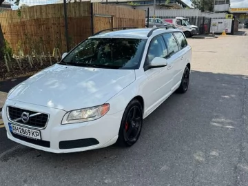 Авто Volvo V70 2012 № 7769617