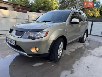 Авто Mitsubishi Outlander Xl 2008 № 7769875