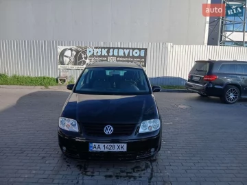 Авто Volkswagen Touran 2004 № 7770101