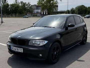 Авто BMW 1 Series 2006 № 7770112