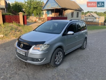 Авто Volkswagen Touran 2006 № 7770143