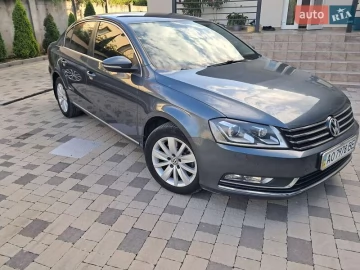 Авто Volkswagen Passat 2013 № 7770207