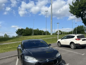 Авто Tesla Model S 2015 № 7770261