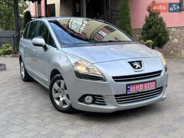 Авто Peugeot 5008 2012 № 7770432