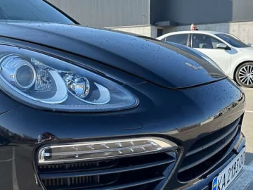 Авто Porsche Cayenne 2012 № 7770490